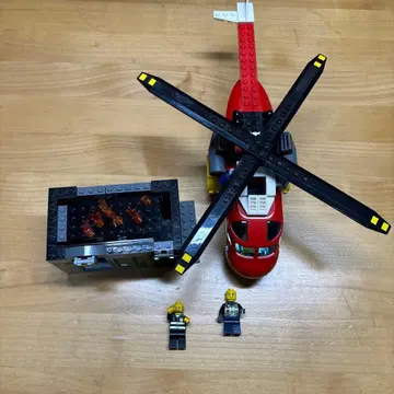 소방 헬리콥터, 훈련용 조립식 건물 포함