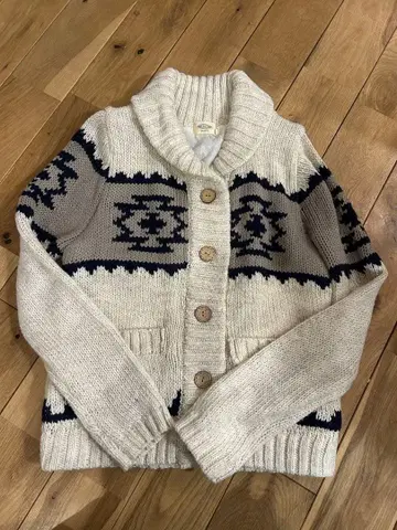 카우친 노르딕 무늬