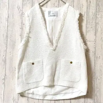 [ INED ] 프린지 화이트 베스트