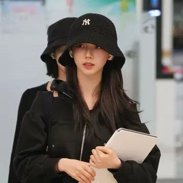 MLB Korea 카리나 착용 버킷햇 버케하 블랙