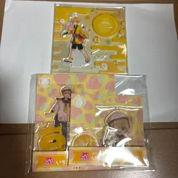 스토푸리 딸기 마린 아크릴 스탠드와 키체인 세트