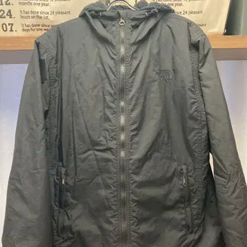 The North Face 나일론 자켓 블랙