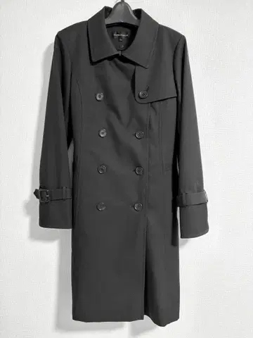 네이비 트렌치코트