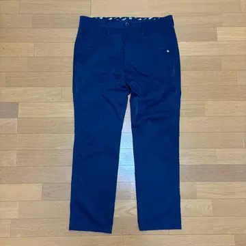 르꼬끄 네이비 남성용 골프 팬츠 닭 자수