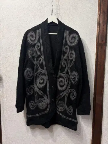 레어 디자인 구제 의류 미국 수입 빈티지 블랙 자수 가디건