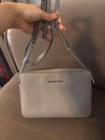 MICHAEL KORS 그레이 숄더백