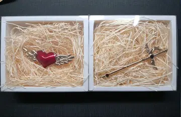 25주년 기념 카드캡터 사쿠라전 하트 소드 브로치