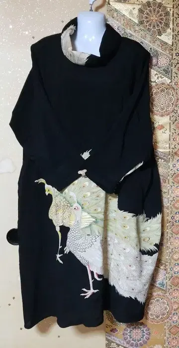 기모노 리메이크 블랙 전통 예복 기모노 특대형 공작 원피스