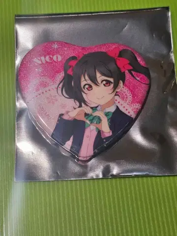 러브 라이브 아틀레 atre 미니게임 하트형 캔뱃지 야자와 니코 1