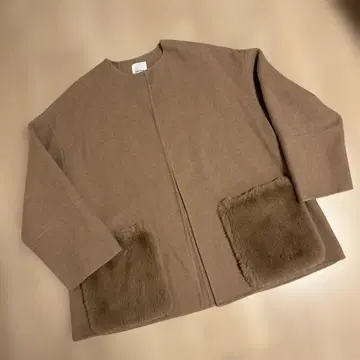 Mila Owen 2way 퍼 포켓 리버 코트 카멜