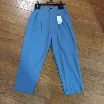 human woman 세미 와이드 테이퍼드 트윌 팬츠 (하자품)