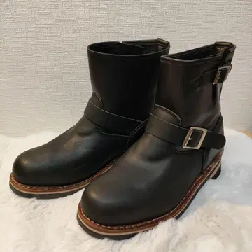 버클 달린 블랙 엔지니어 부츠 GOLDEN BRITT 미사용