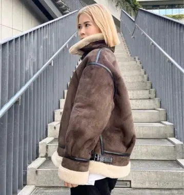 [ Ray BEAMS ] 페이크 무스탕 보머 블루종