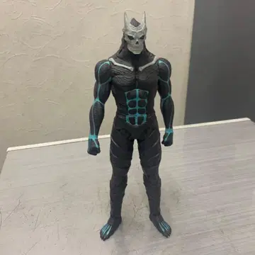 괴수 8호 피규어