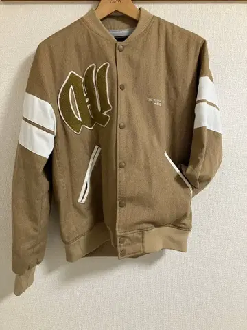 whiz limited 바시티 자켓 m 사이즈