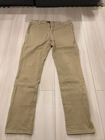 RSQ 베이지 스트레치 슬림핏 치노 팬츠