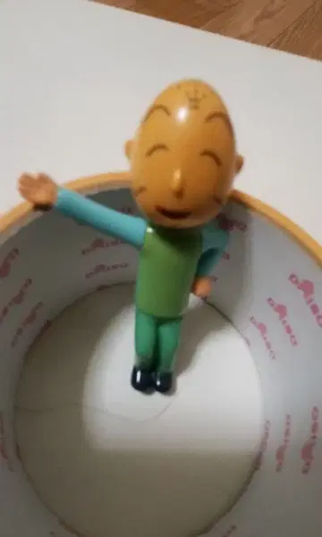 새상품급 마루코는 아홉살(치비 마루코짱) 할아버지 피규어입니다 10cm