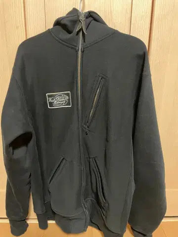 웨스트 라이드 M.C.C. 블랙 후드티