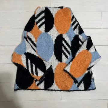 [ 새상품 ] ZARA 기하학 패턴 긴팔 스웨터