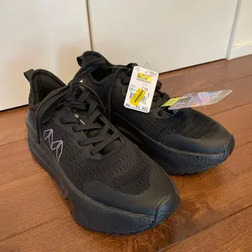 워크맨 만담 플라이 기어 드라이 런처 러닝화 28cm