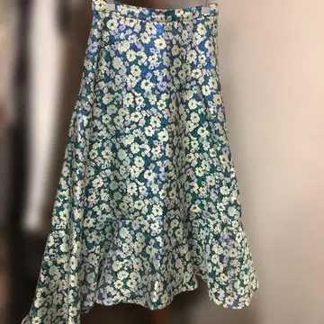 BURNEDROSE 꽃무늬 A라인 스커트 M