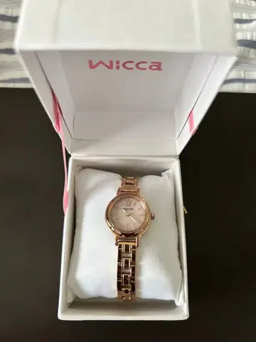 Wicca 아날로그 시계 골드