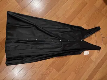 블랙 V넥 원피스