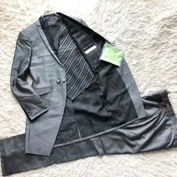 [미사용급 3피스] 캐서린 햄넷 턱시도 실버 모 털 실크