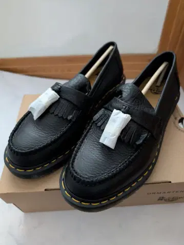 닥터마틴 에이드리안 ADRIAN 태슬 로퍼 US9.5