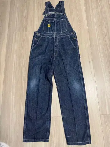 Wrangler 다크 데님 오버롤