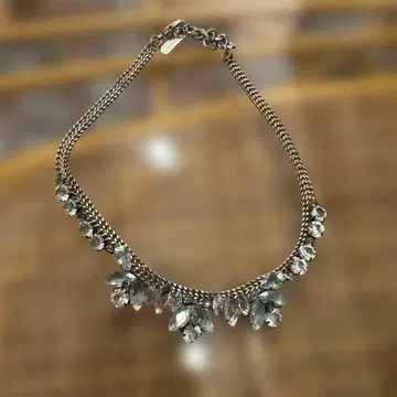 rada Italy 브로치