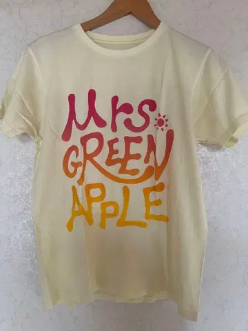 [레어] [초기] Mrs. GREEN APPLE 티셔츠 M 사이즈 미세스