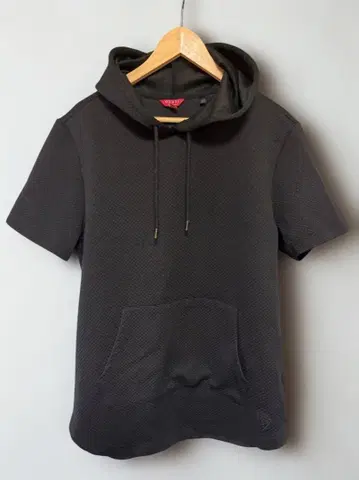 Guess 후드 부착 숏 슬리브 후드티