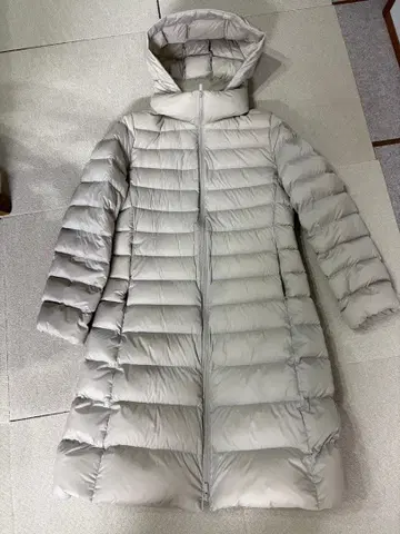 울트라 라이트 다운 롱 코트 베이지