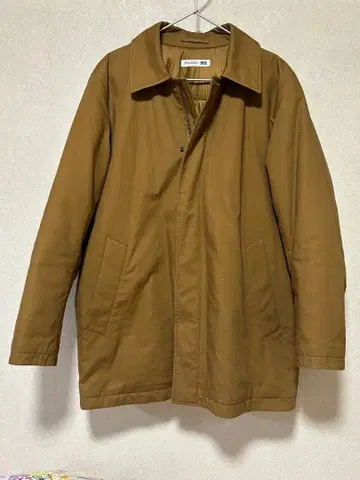 유니클로 패디드 하프 코트 JWANDERSON 콜라보 상품 M 사이즈