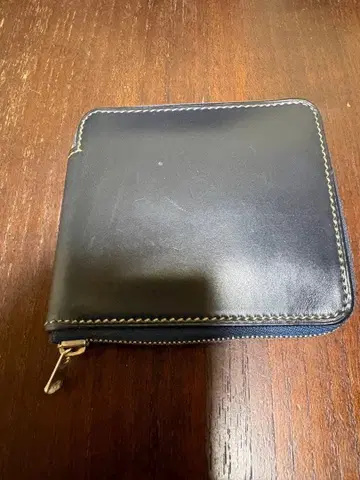 만소 브라이들 레더 라운드 이단 접이식 지갑 네이비