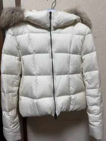 타트라스 AVECI02 화이트