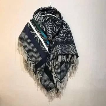 antiqua 따뜻한 판초 스톨