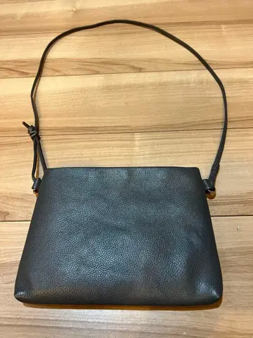 SHIPS 그레이 사코슈