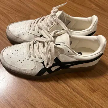 오니츠카타이거, 24cm