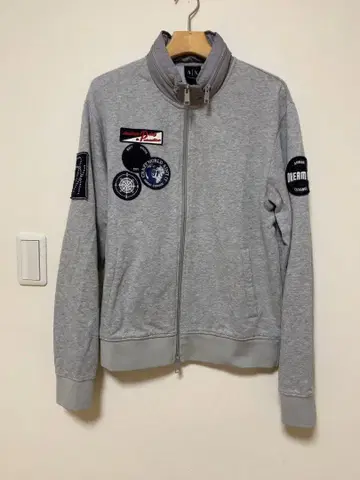 새상품급 아르마니 익스체인지 W 지퍼 맨투맨 M