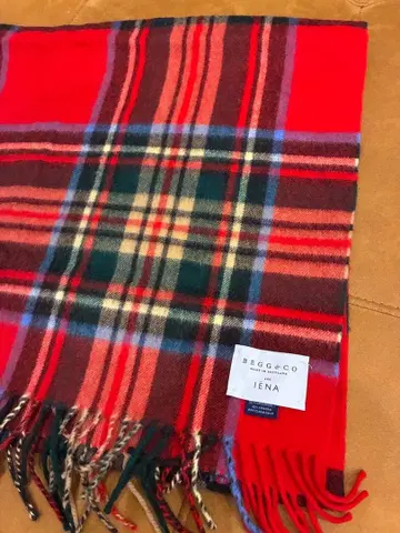 Begg & Co / IENA 스코틀랜드제 울 스톨 레드 체크