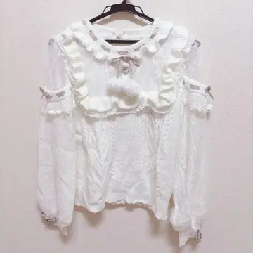 LIZLISA 리즈리사 폼폼 리본 레이스 요크 니트탑