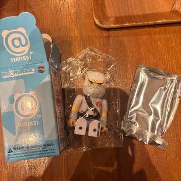 베어브릭 시리즈 51 GIJOE 뒷면