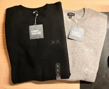 2장 세트 미사용 UNIQLO x KAWS 캐시미어 크루넥 스웨터 L