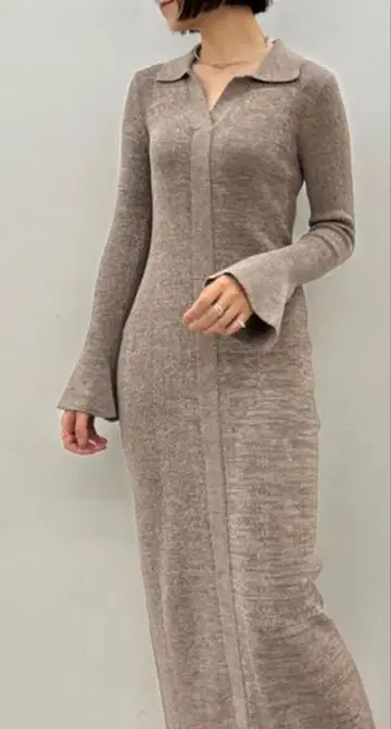 새상품 라그나문 멜란지 플레어 커프스 니트 원피스