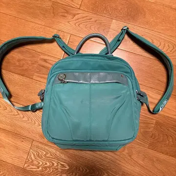 터콰이즈 컴팩트 백팩