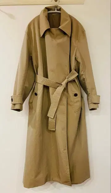 베이지 트렌치코트 허리 벨트 포함 UNIQLO
