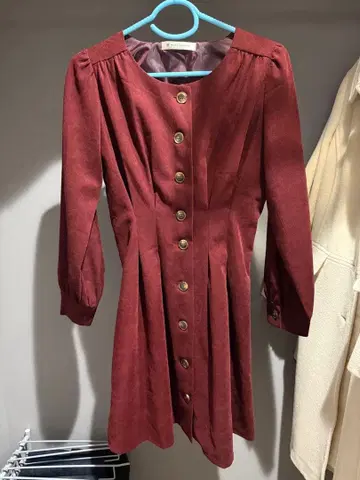 MAJESTIC LEGON 와인 레드 원피스