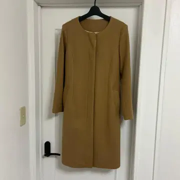 베이지 심플 롱 코트 L 사이즈